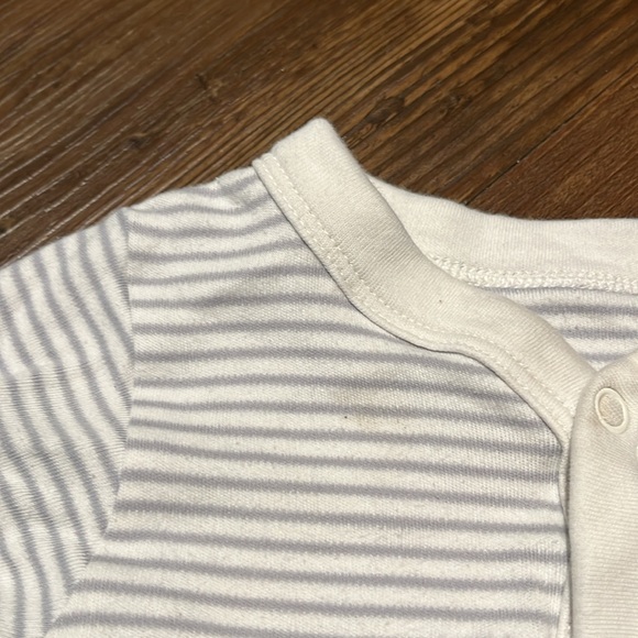 Marks & Spencer Grey & Cream Striped Sleeper Size 3-6 months - Picture 2 of 2